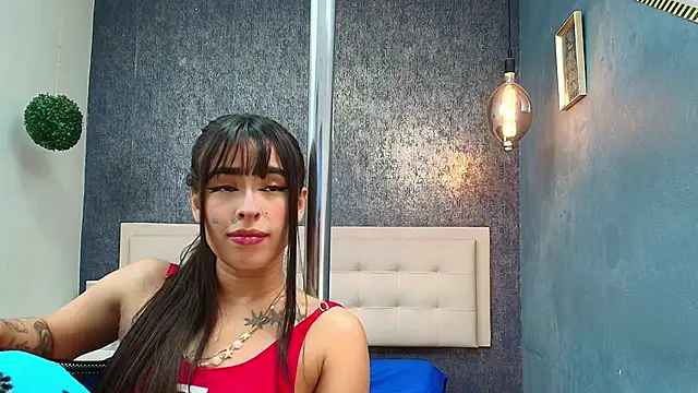 Cloeandtyfanny webcam