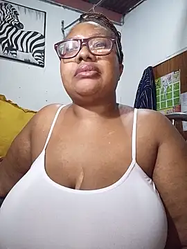 YELLOW_BONE webcam
