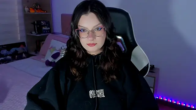OphelianaRose33 webcam