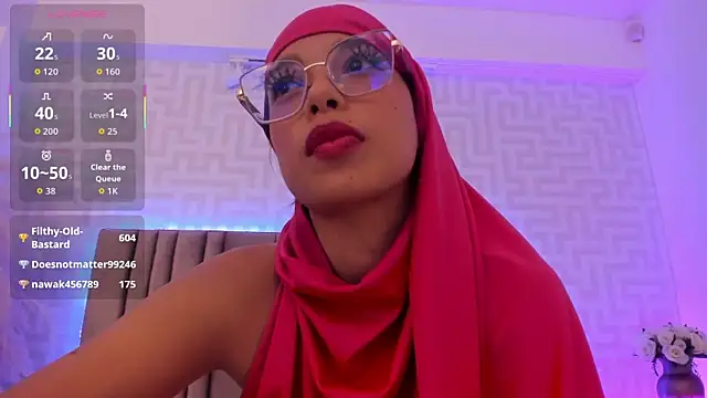 naishaa_ webcam