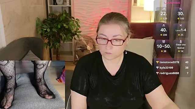 Alexandra_Kind webcam