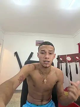 friends_lust_latin webcam