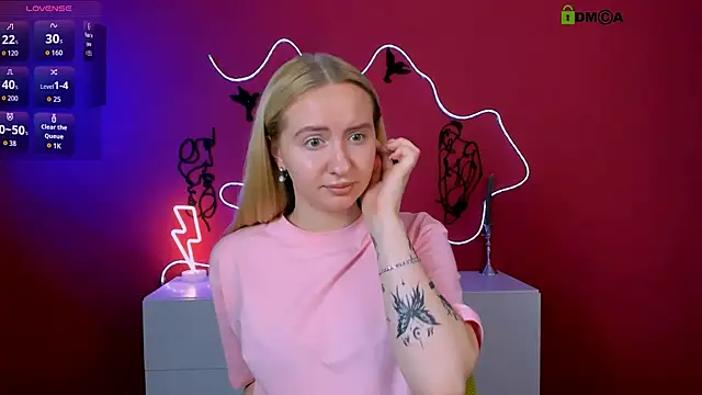 mila_glow1 webcam