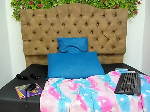Nicole_Exocti webcam
