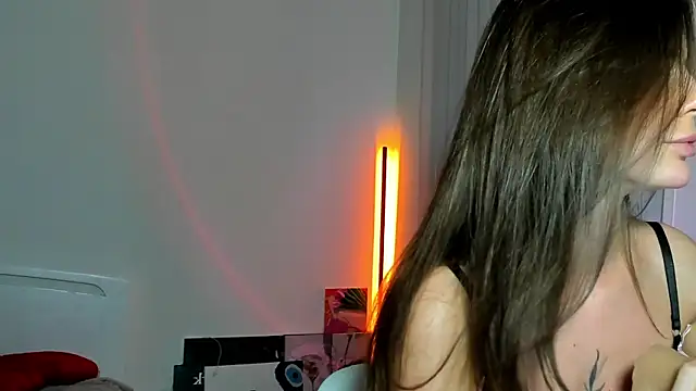 Andrea_Blossom webcam