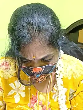 Tamil_Mithra webcam