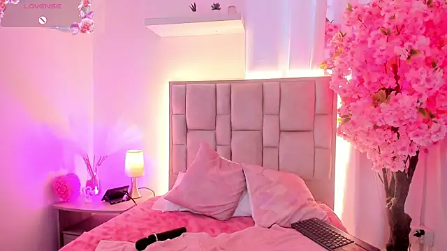 Dana_grey_ webcam