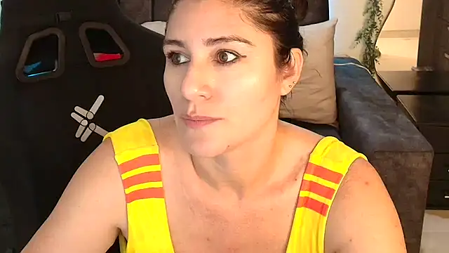 LUCYMILF_SEXY
