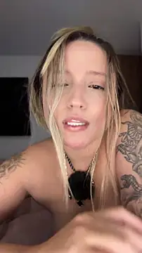 MiaPetit_ webcam