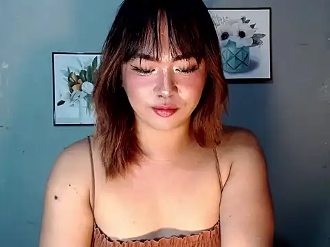 Asianblk_barbiedoll webcam