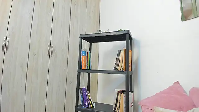 pinky_f00x webcam