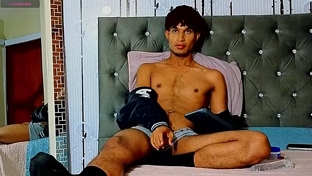 alex_bloom (M young) - Stroking bbc spit in my cock play bbc