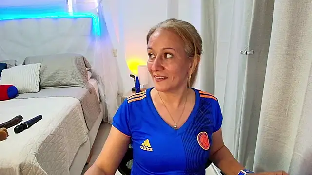 Naty_Stone webcam