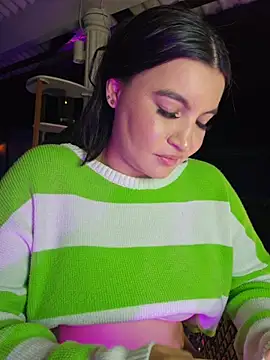 Pretty_Julieta webcam