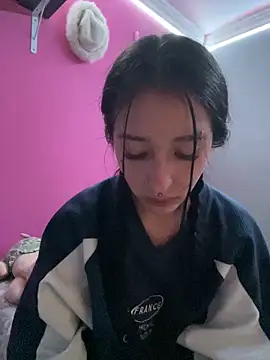 NickieCute-