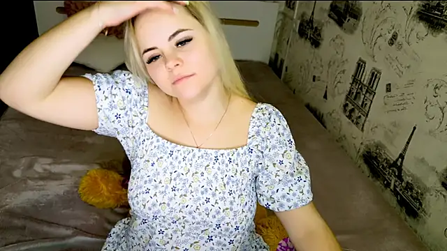 lovely-eyes webcam