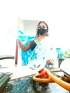 LoveLy-Soneya webcam