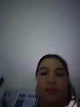 Pretty_Julieta webcam