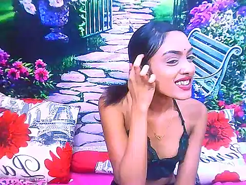 IndianPretty14u2Luv webcam