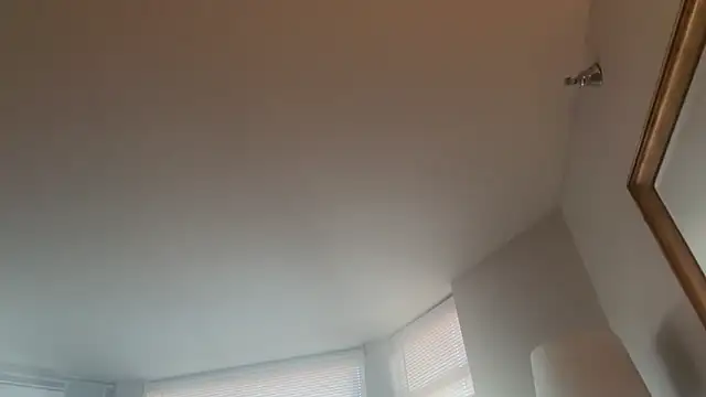 bubblebuttblondeboy webcam