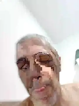 XDaringGuru webcam