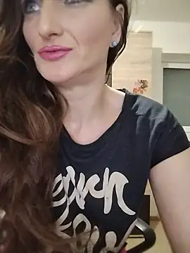 CrazyMaya39 webcam