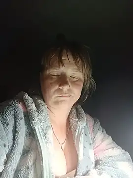 MikkiLove777 webcam