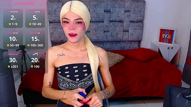 Realbadbxtch_ webcam
