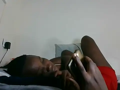 prettyqueenh webcam