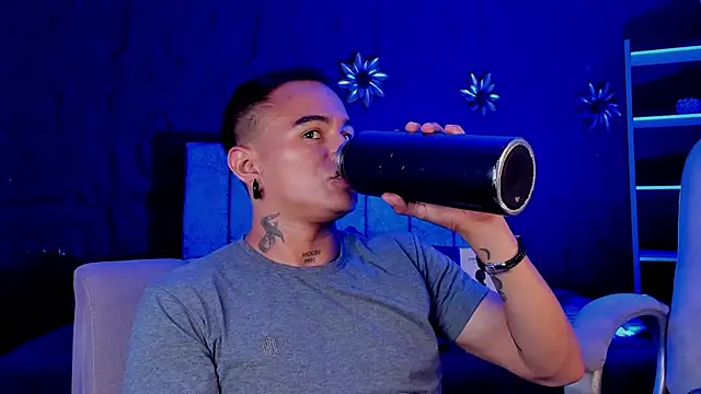 LiamDeep webcam