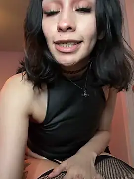 gothbabbi (G young) - Take top off + 5 min ctrl link