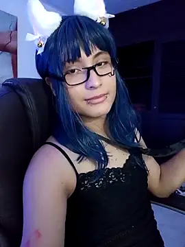 cataliinasanttana (T teen) - Play dildo In my ass