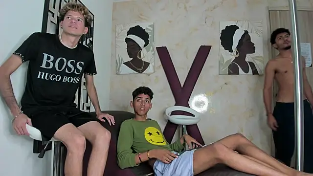 COUPLES_BOYS webcam