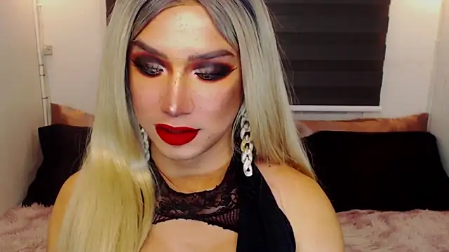 HugeCockDominantXxX webcam