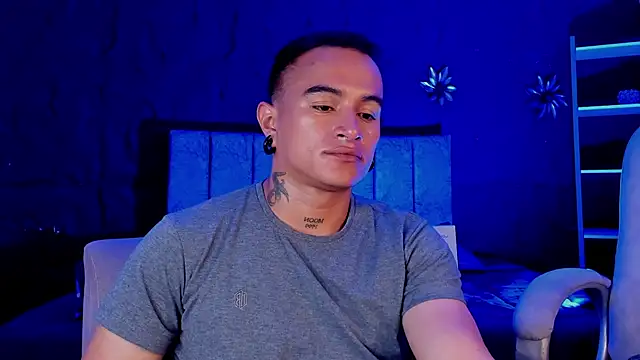 LiamDeep webcam
