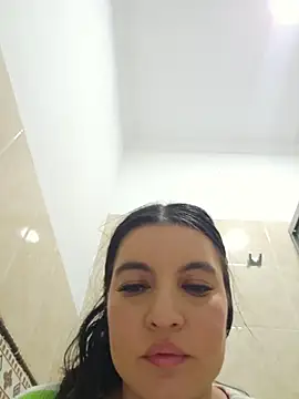 Pretty_Julieta webcam