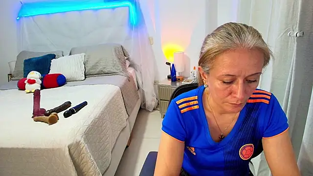 Naty_Stone webcam