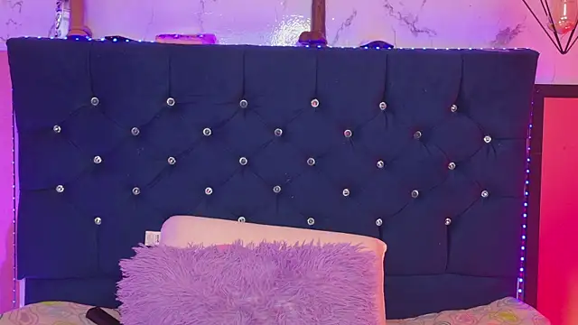Dakotaa_Johnson webcam
