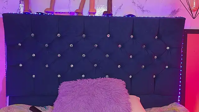 Dakotaa_Johnson webcam