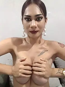 RhondaFlirtyDOM webcam