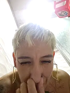 everlyn_sexx - Everlyn_sexx's free webcam - UK Sex Cams