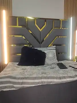 Oliver_bigblack_cock live sex cam