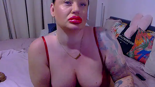 BustyVicky profile