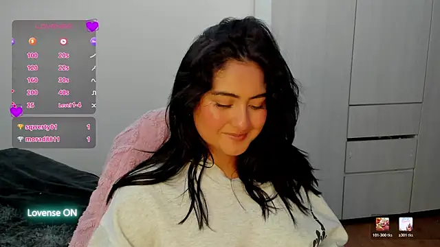 ViolettaKai webcam