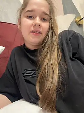 HornyGirlH webcam