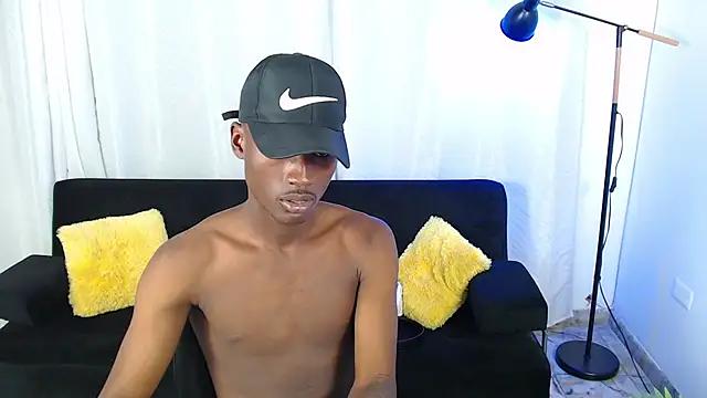 alexaandro18 webcam