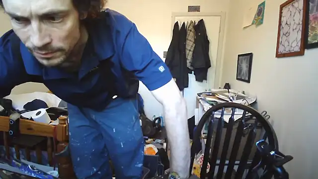 JohnnyMoves webcam