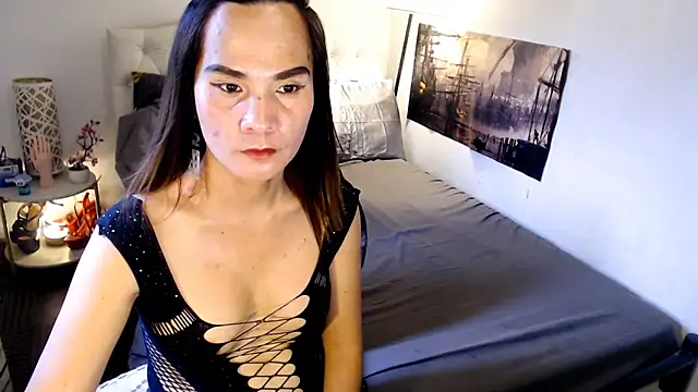 NinaDOM4CUM webcam