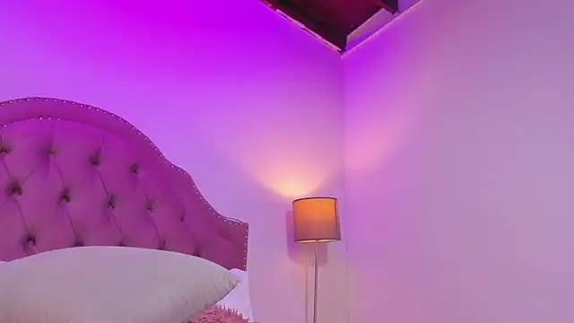 Mia_Culpa live sex cam