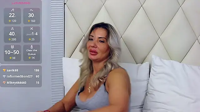 GinaBear webcam